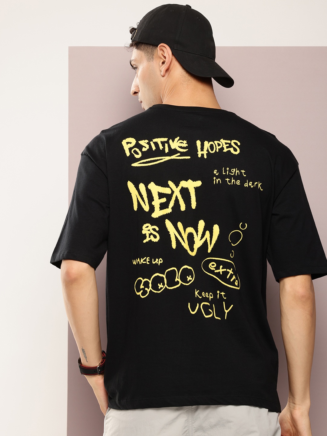 

Kook N Keech Printed Drop-Shoulder Sleeves Pure Cotton Oversized T-shirt, Black