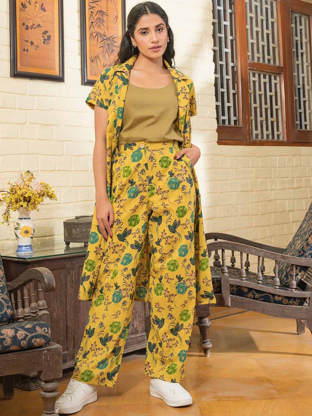 

SANSKRUTIHOMES Floral Printed Notched Lapel Collar Pure Cotton Shrug With Trousers, Yellow