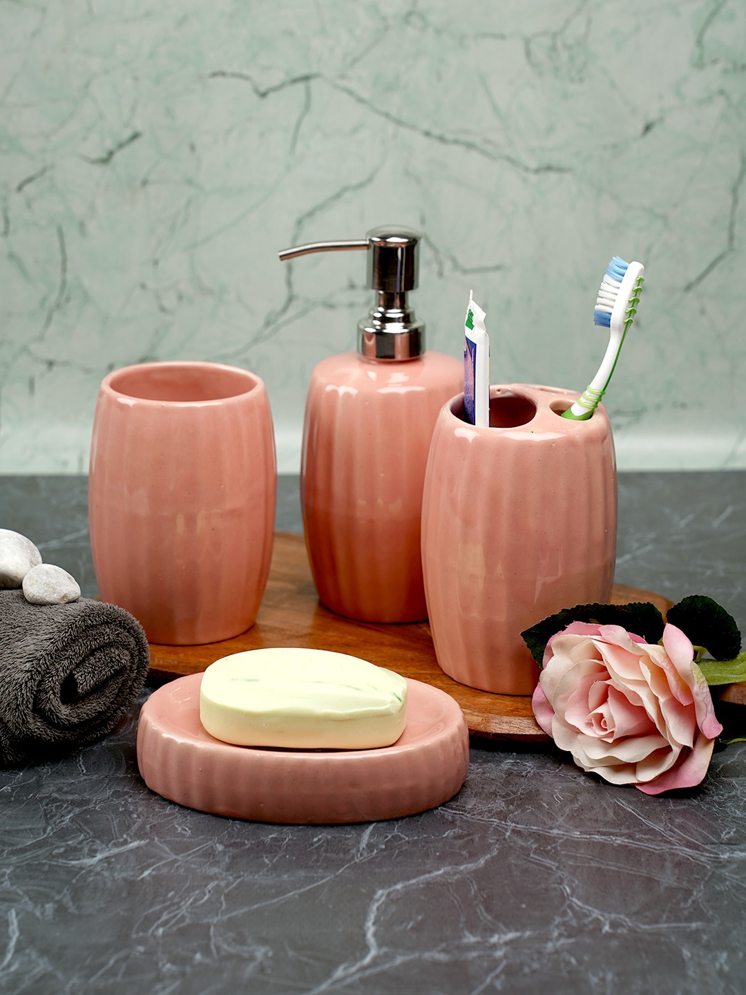 

CDI 4 Pieces Pink Ceramic Bathroom Accessories