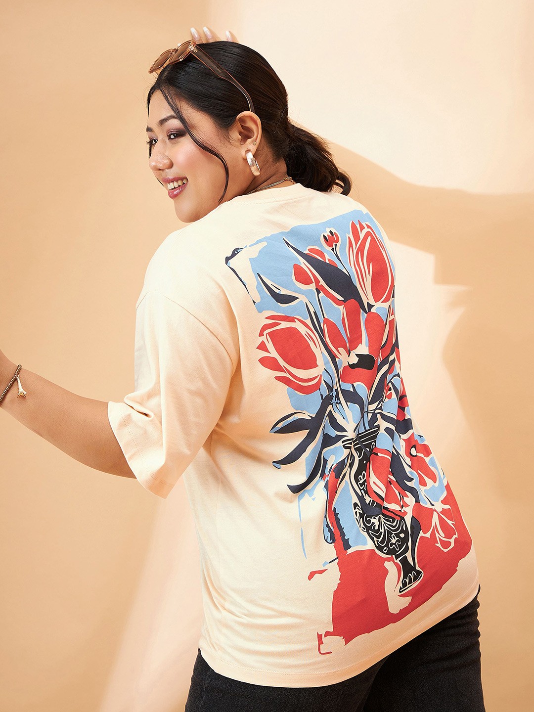 

SASSAFRAS Curve Plus Size Floral Printed Pure Cotton Relaxed Fit T-shirt, Beige