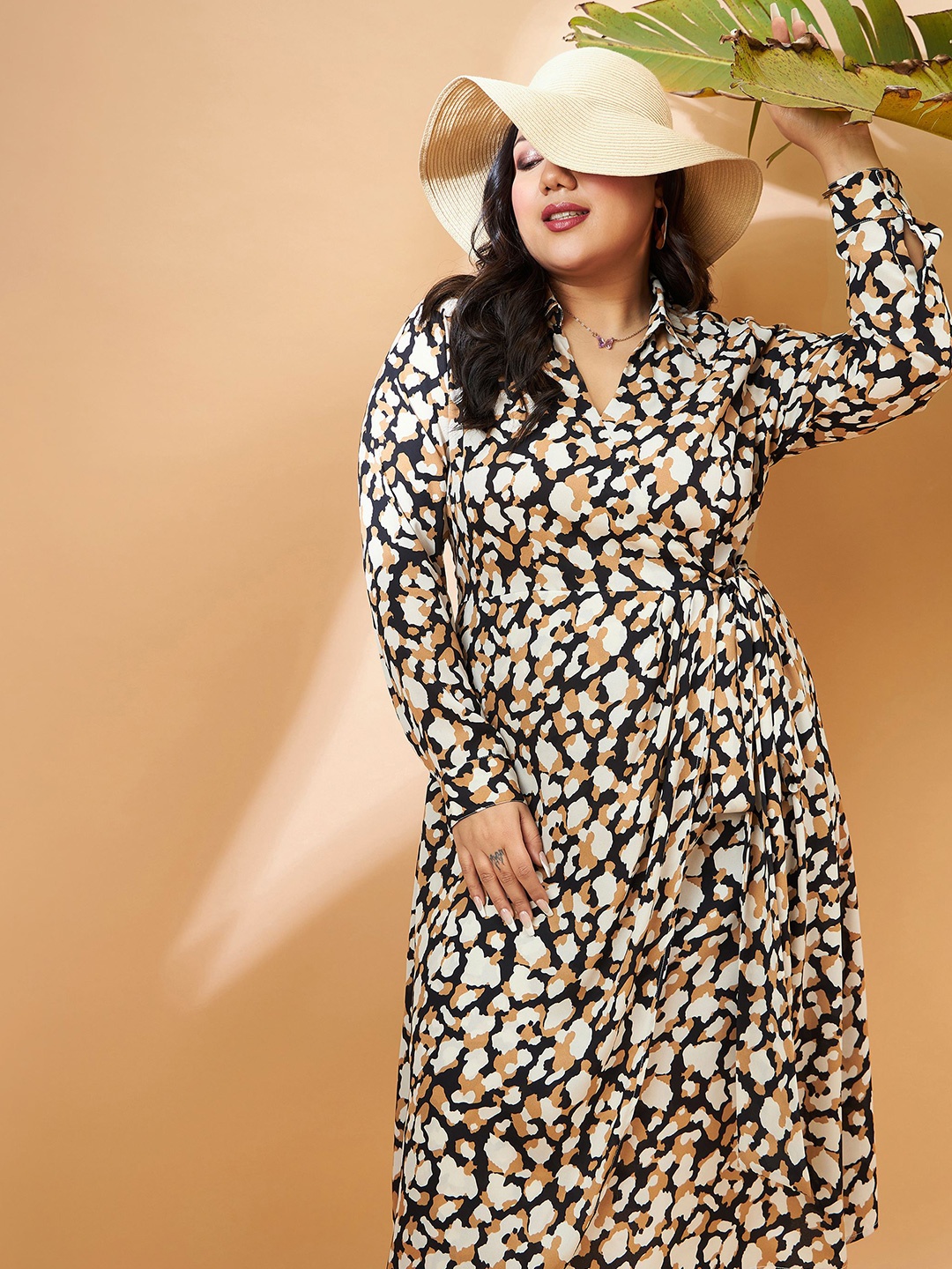 

SASSAFRAS Curve Plus Size Abstract Print Georgette Wrap Midi Dress, Black