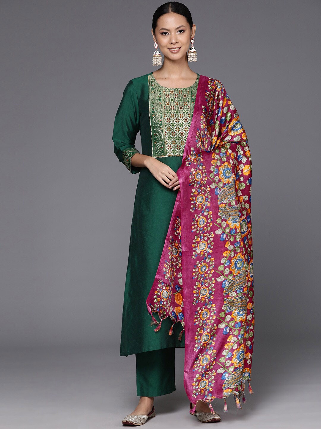 

KALINI Ethnic Motifs Woven Design Gotta Patti Straight Kurta With Trousers & Dupatta, Green