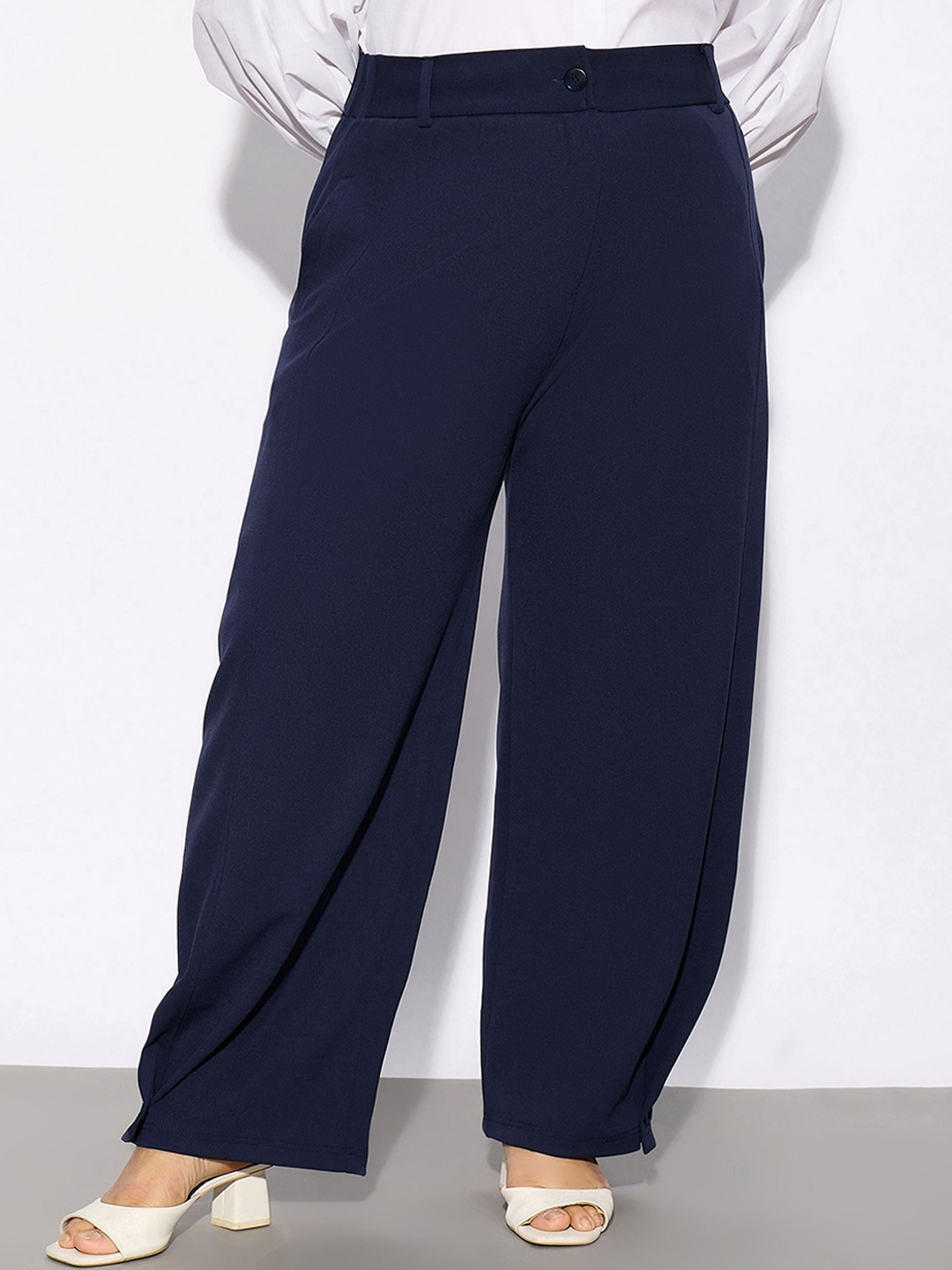 

SASSAFRAS Curve Women Plus Size Navy Blue Straight Fit Hem Button Detail Parallel Trousers