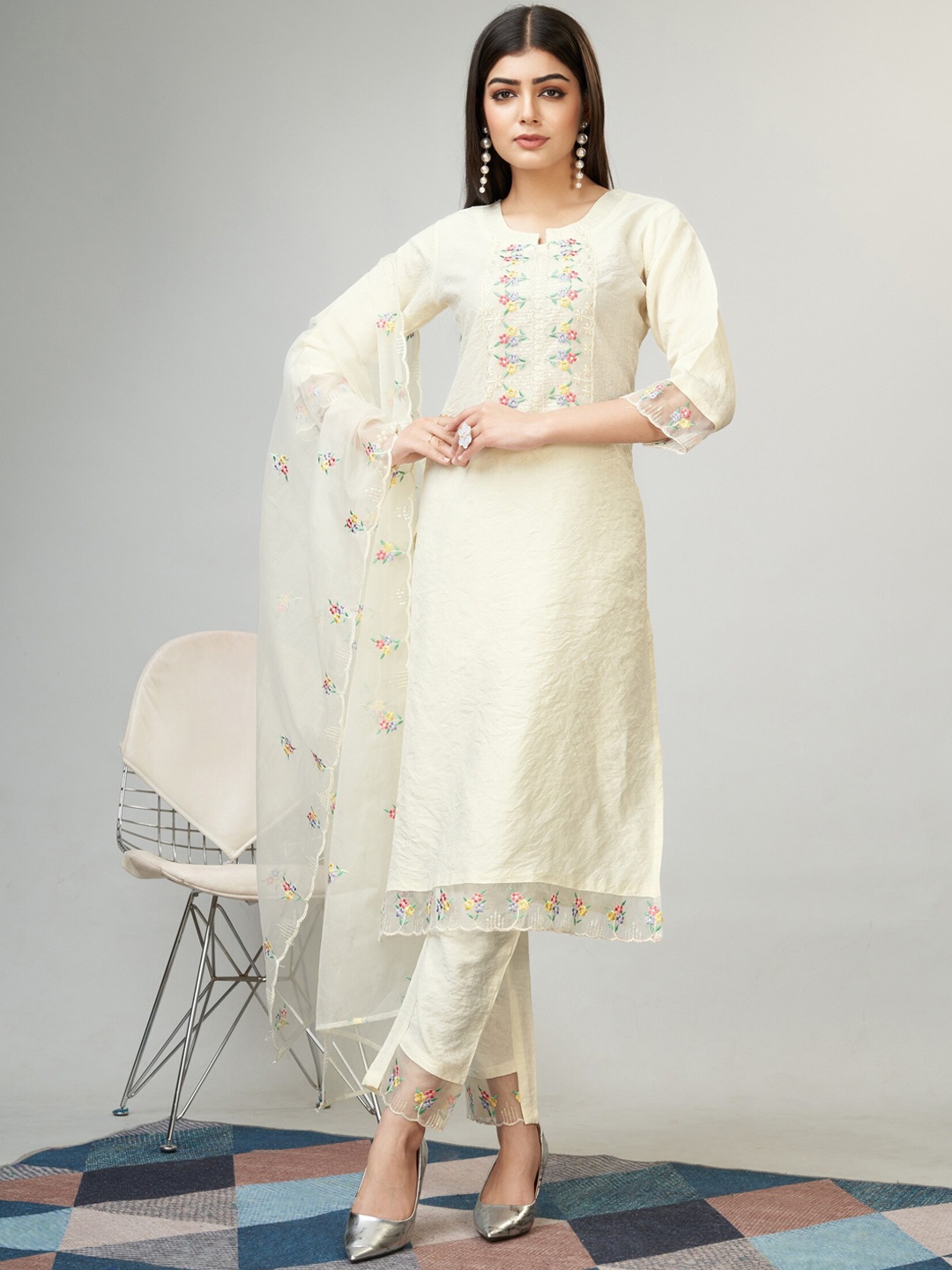 

CaniBani Floral Embroidered Regular Kurta with Trousers & With Dupatta, White