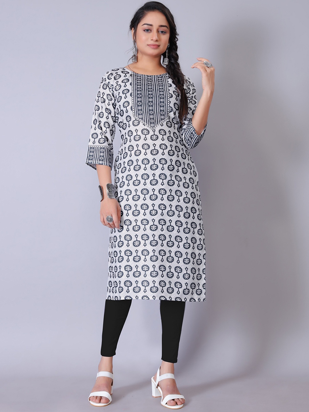 

HETSA Ethnic Motifs Printed Straight Kurta, White
