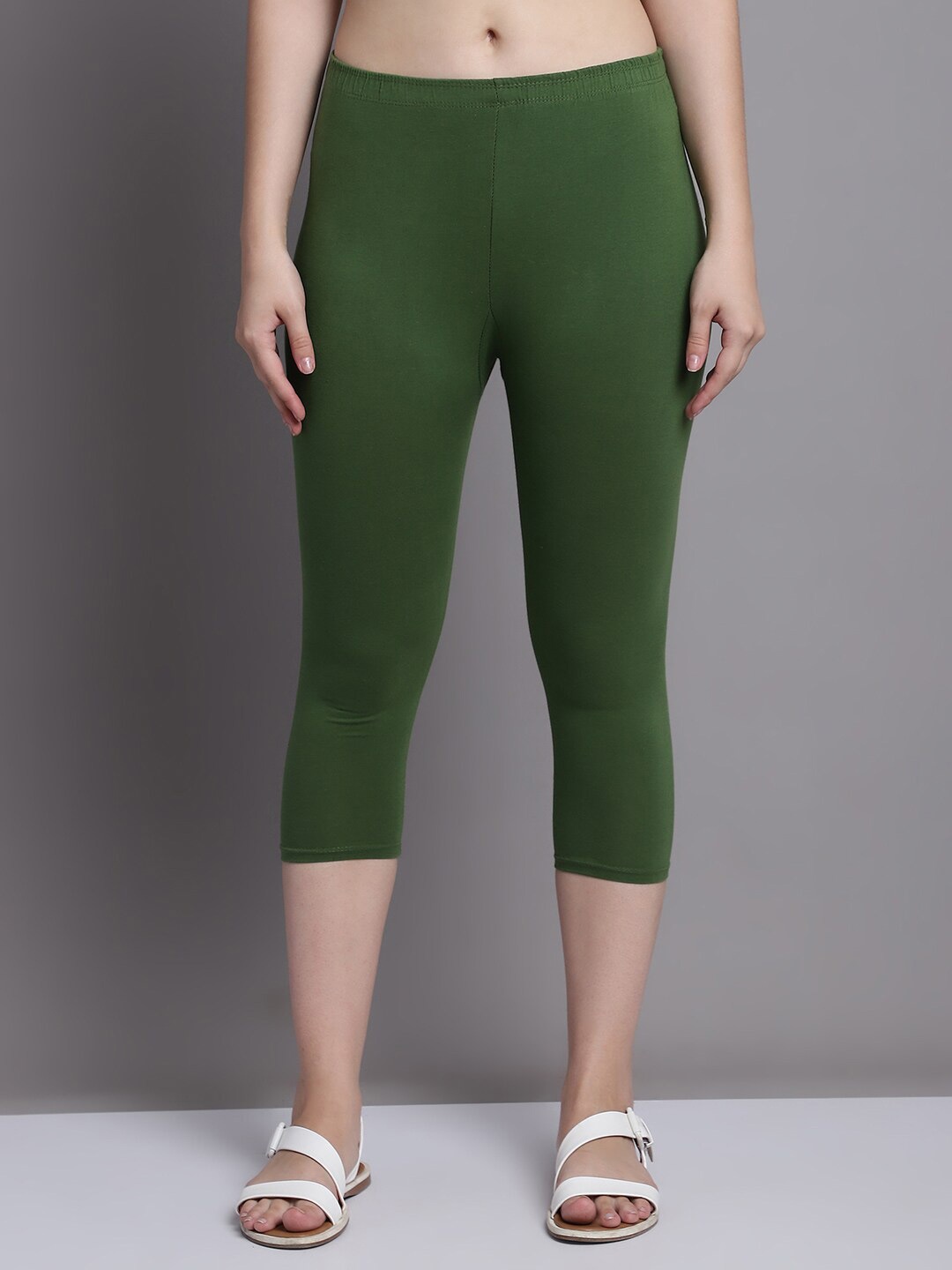 

GRACIT Women Skinny Fit Mid-Rise Capris, Green