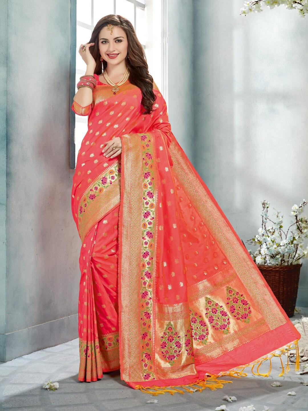 

Mitera Pink Ethnic Motifs Woven Design Zari Banarasi Saree, Red