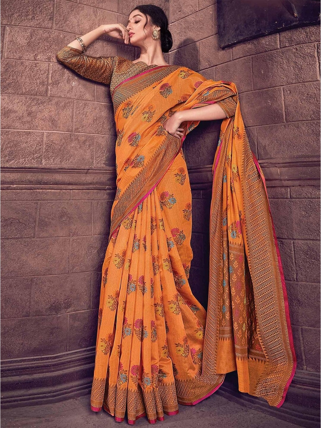 

Mitera Ethnic Motifs Woven Design Zari Chanderi Saree, Orange