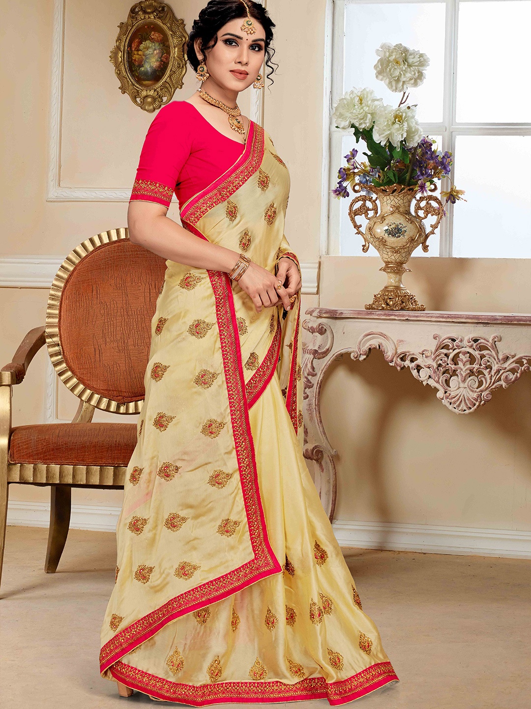 

Mitera Ethnic Motifs Embroidered Saree, Cream