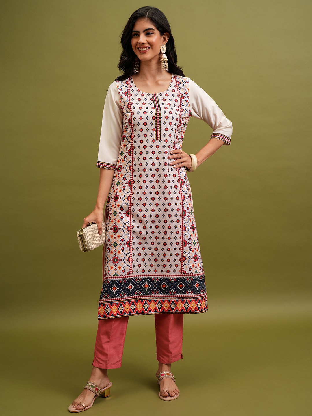 

KETCH Geometric Printed Round Neck Straight Kurta, White