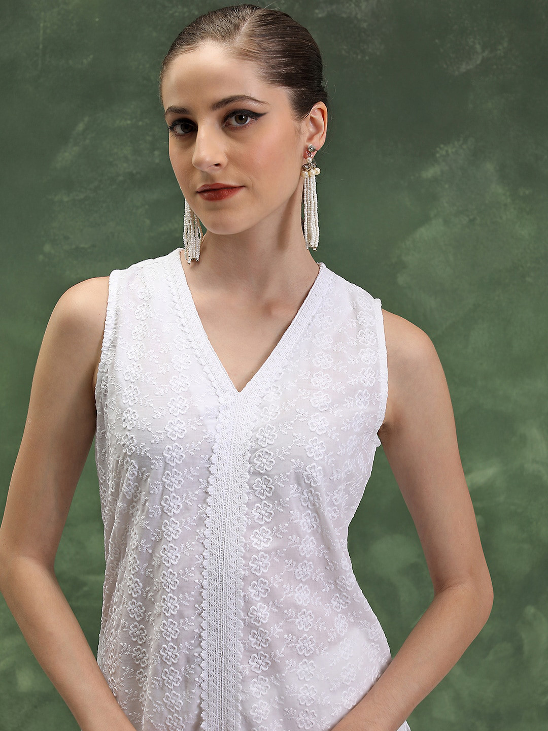 

KETCH Floral Embroidered A-Line Kurta, White