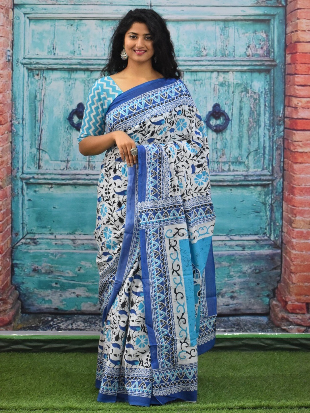 

JALTHER Ethnic Motifs Printed Pure Cotton Block Print Saree, Blue