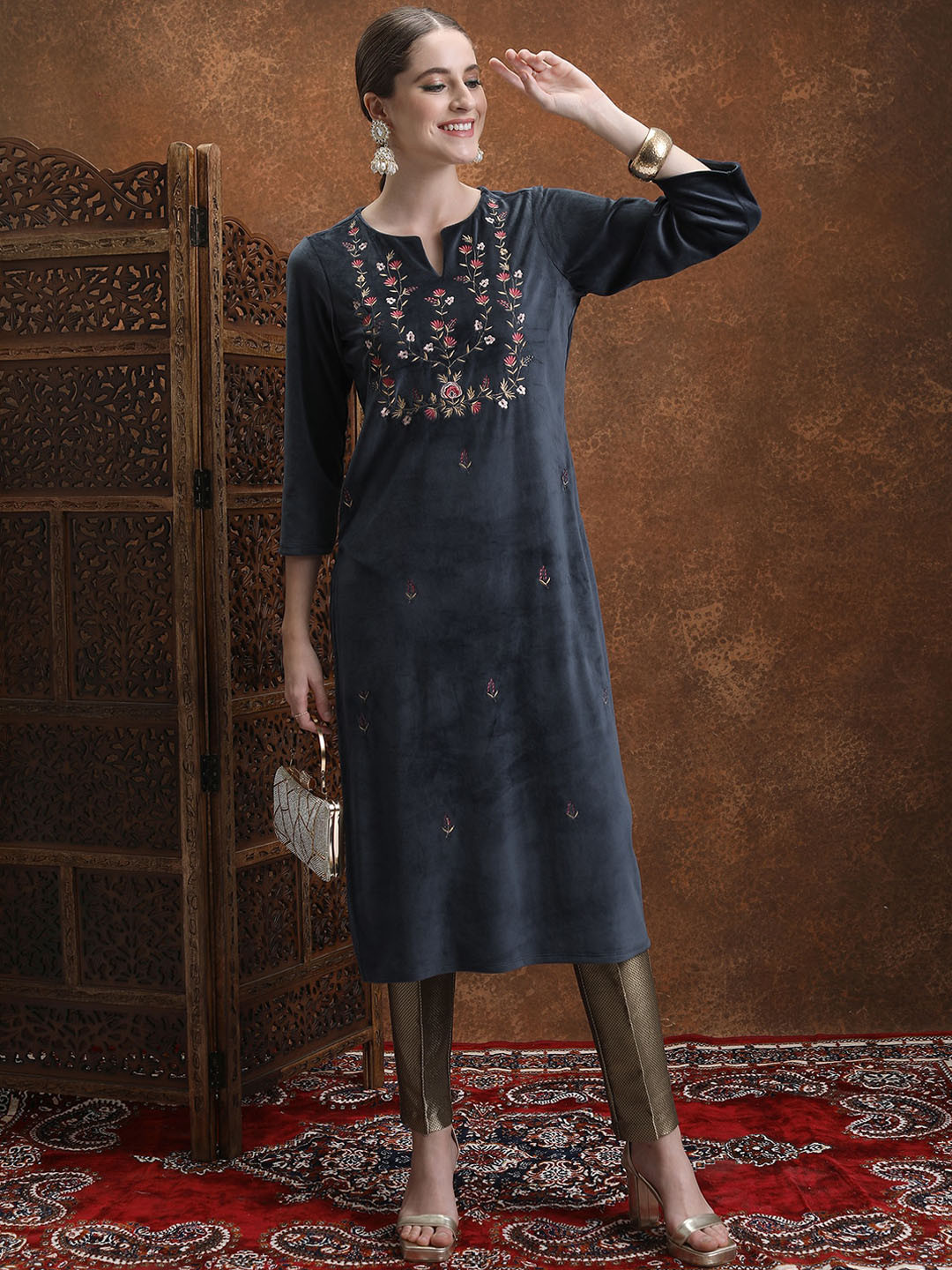 

Vishudh Navy Blue Floral Embroidered Straight Kurta