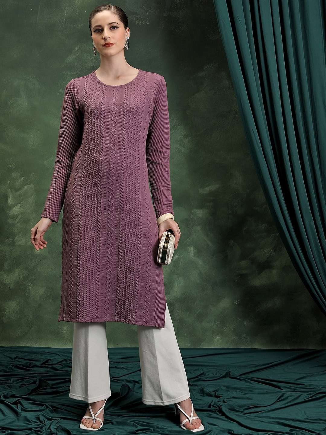 

Vishudh Geometric Woven Design Straight Kurta, Mauve