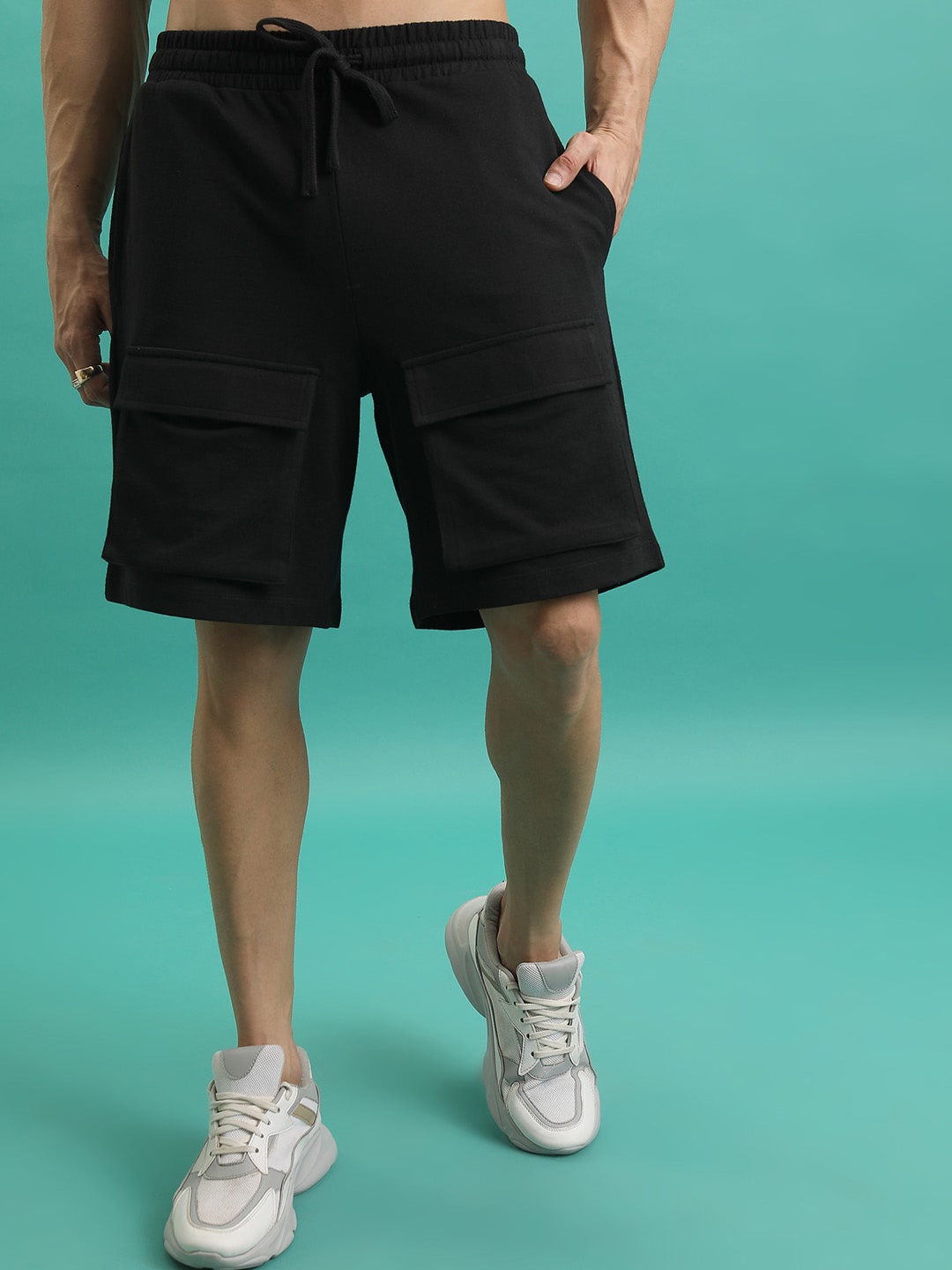 

HIGHLANDER Men Mid-Rise Shorts, Black