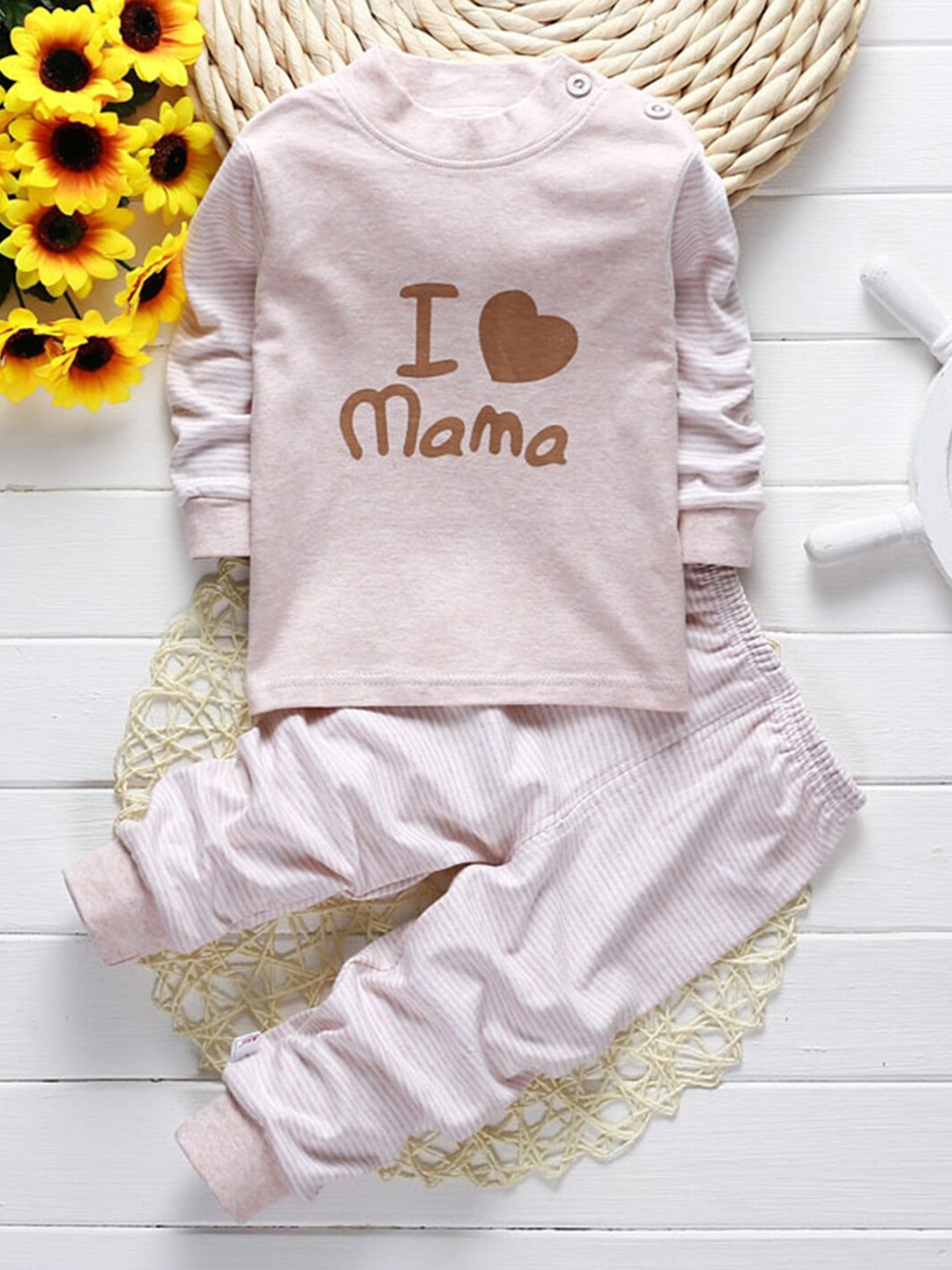 

Bold N Elegant Kids Printed Pure Cotton T-Shirt With Pyjama, Pink