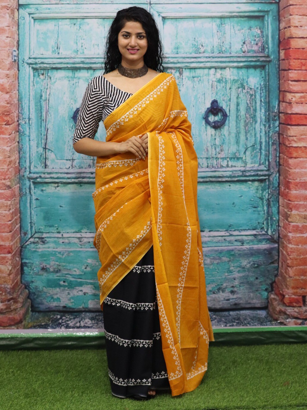 

JALTHER Ethnic Motifs Printed Pure Cotton Block Print Saree, Yellow
