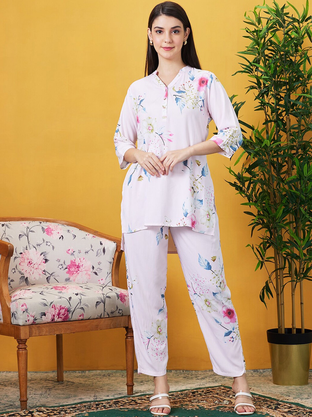

AV2 Printed Mandarin Collar Tunic With Trousers, Pink