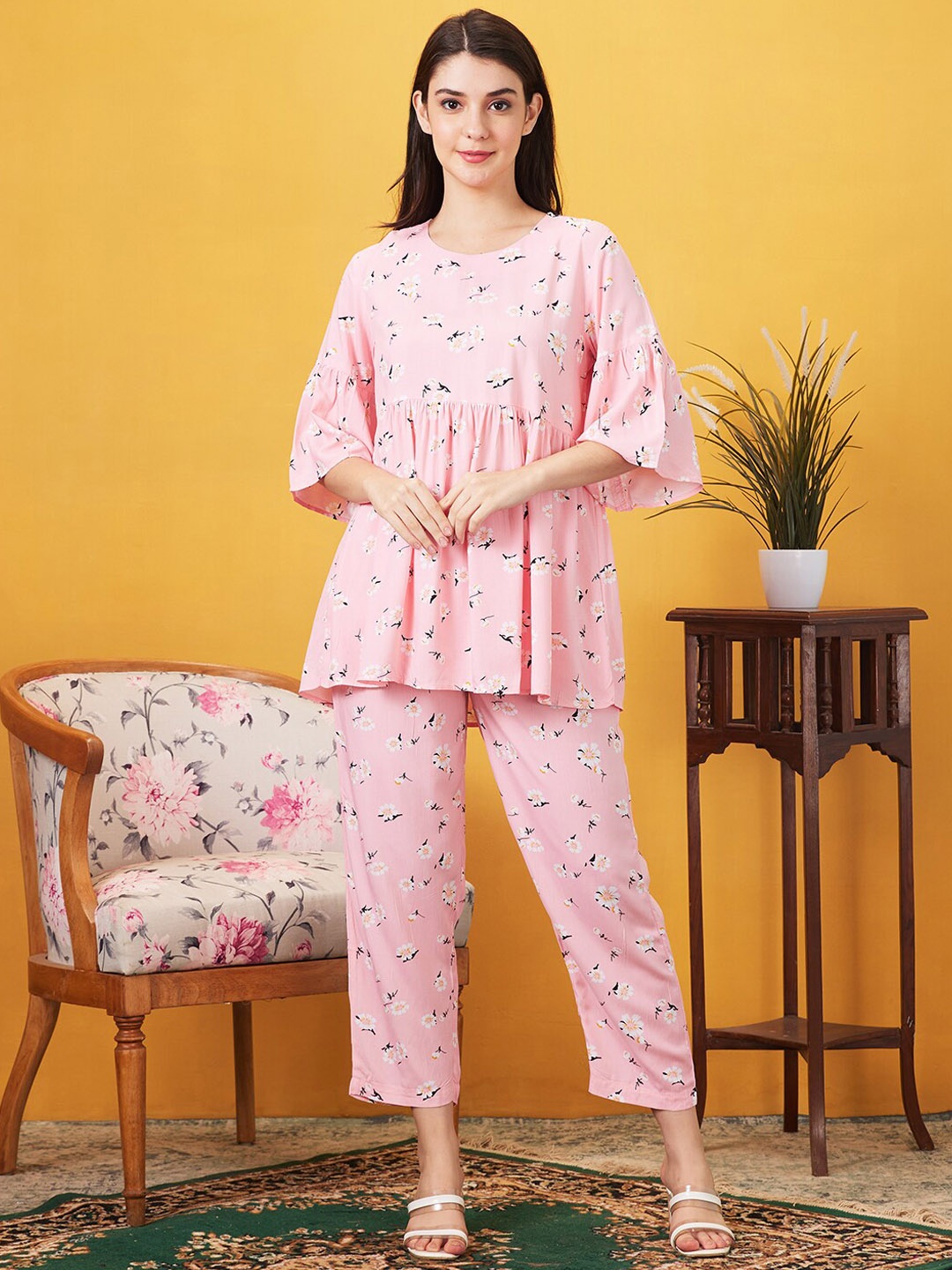 

AV2 Floral Printed A-line Top & Trouser Co-Ords, Pink