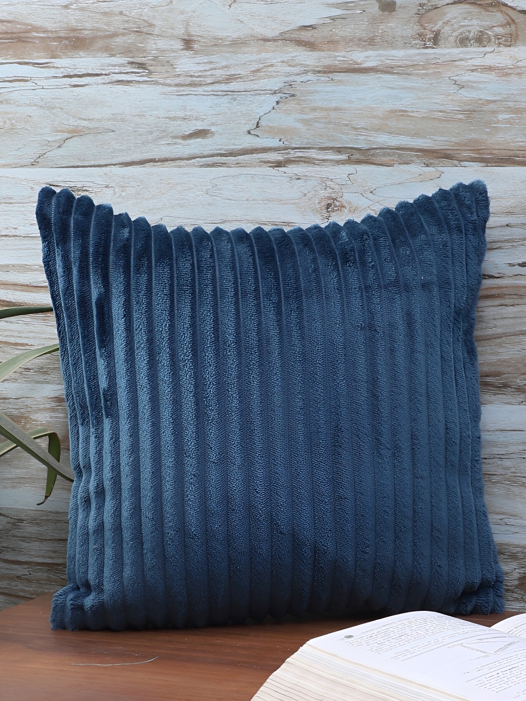 

MFD HOME FURNISHING Blue Striped Velvet Square Cushion Covers