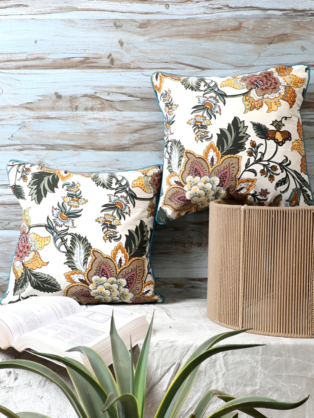

MFD HOME FURNISHING White & Yellow 2 Pieces Floral Square Cushion Covers