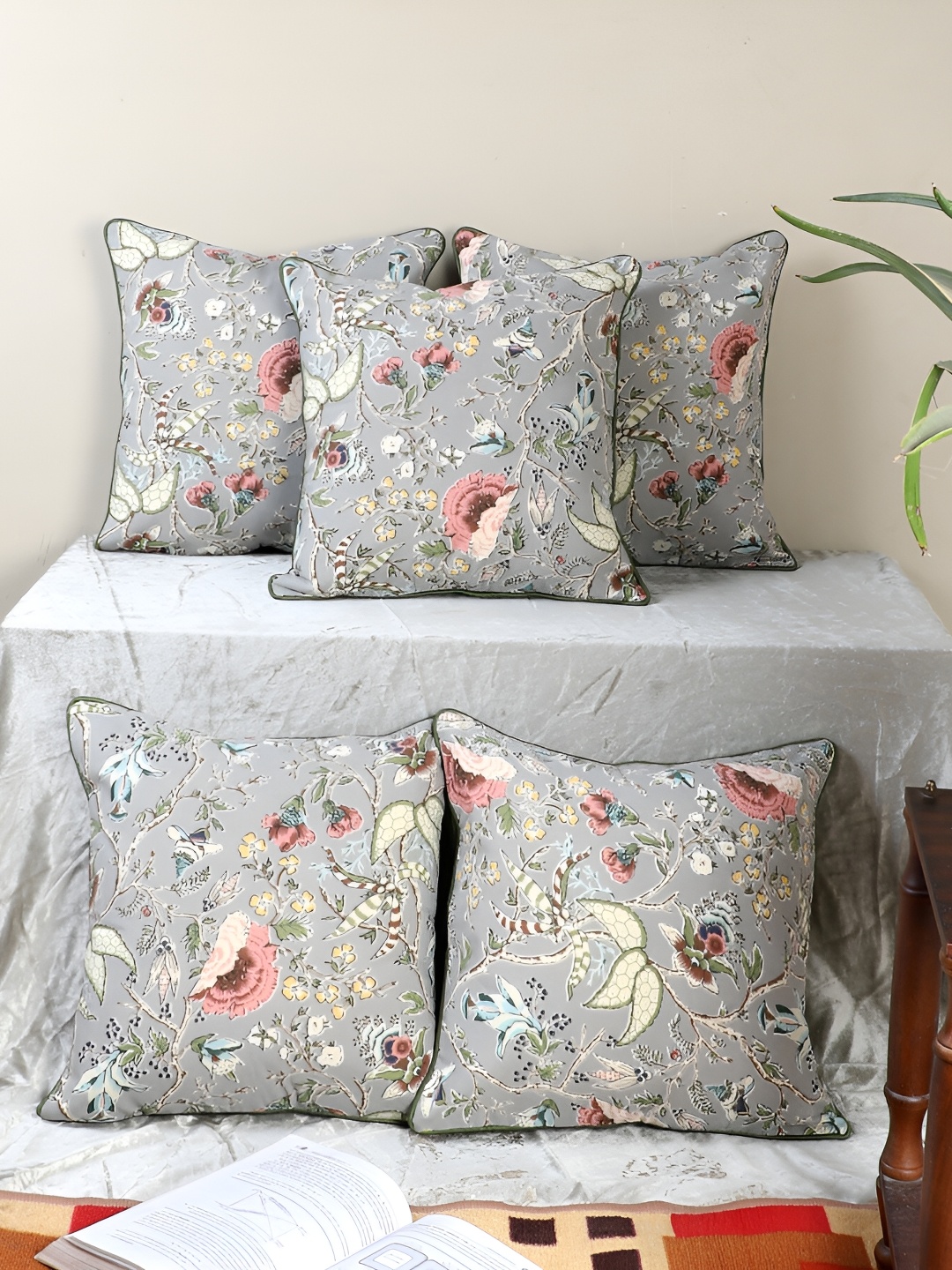 

MFD HOME FURNISHING Grey & Orange 5 Pieces Floral Square Cushion Covers