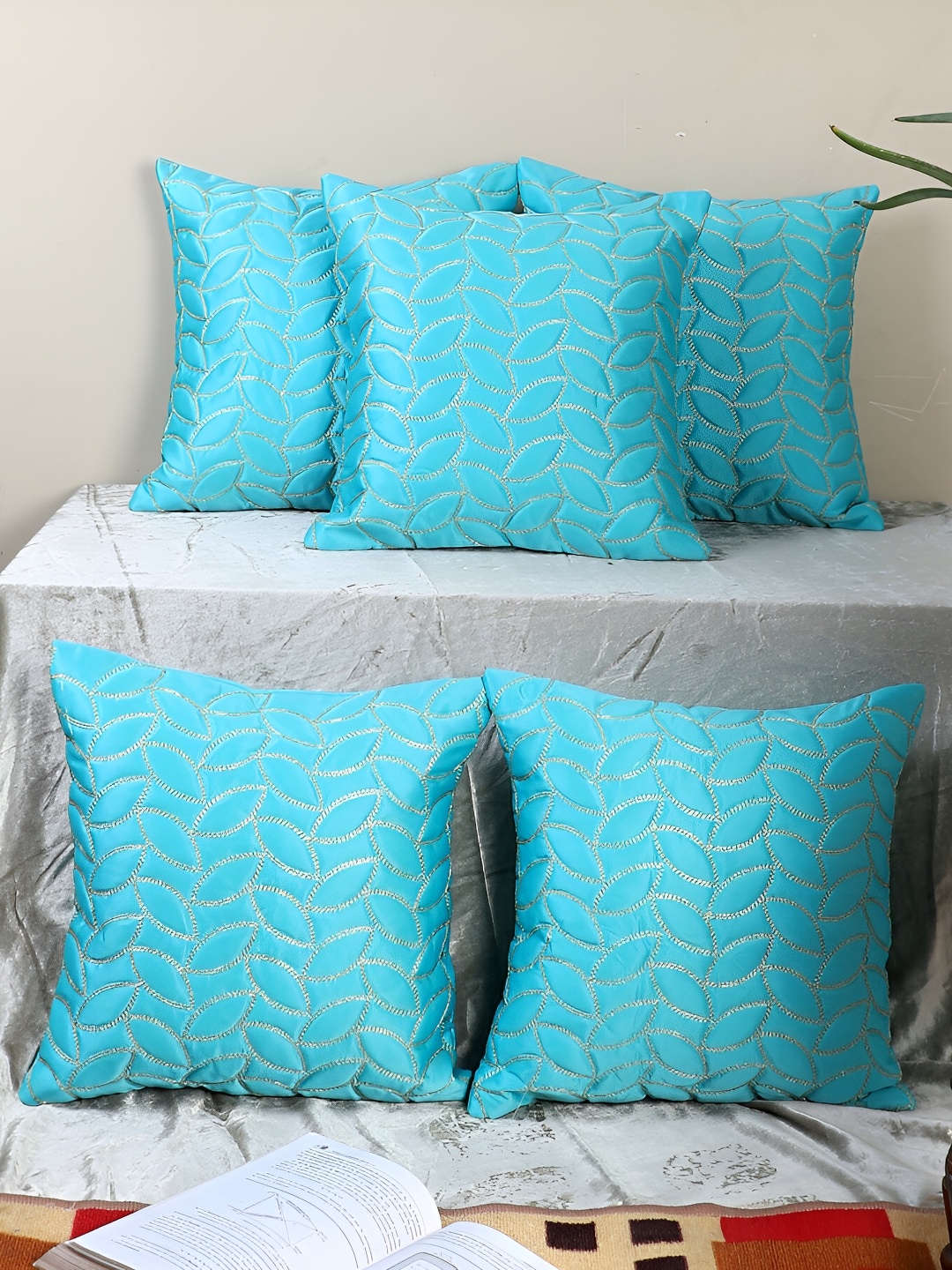 

MFD HOME FURNISHING Turquoise Blue & Gold-Toned 5 Pieces Floral Square Cushion Covers