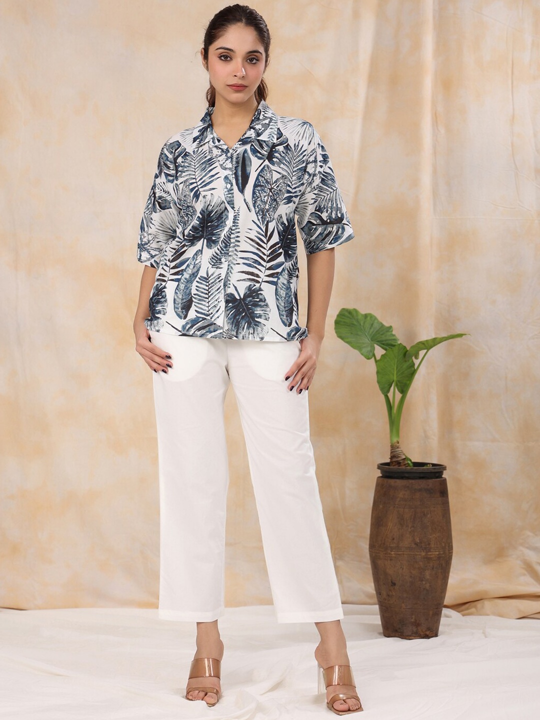 

SANSKRUTIHOMES Floral Printed Pure Cotton Night Suit, Grey