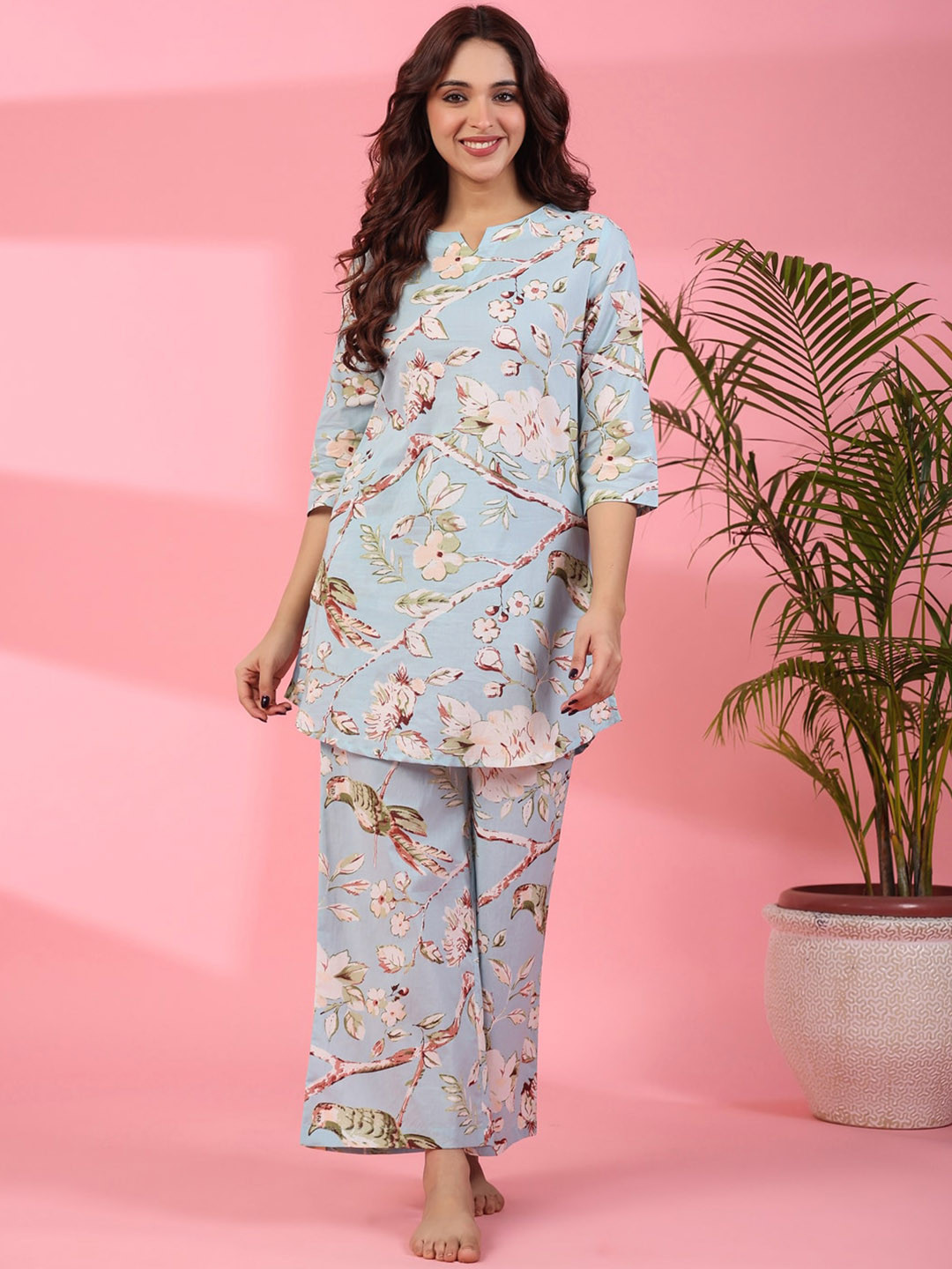 

SANSKRUTIHOMES Floral Printed Notched Neck Pure Cotton Kurti With Pyjamas, Sea green