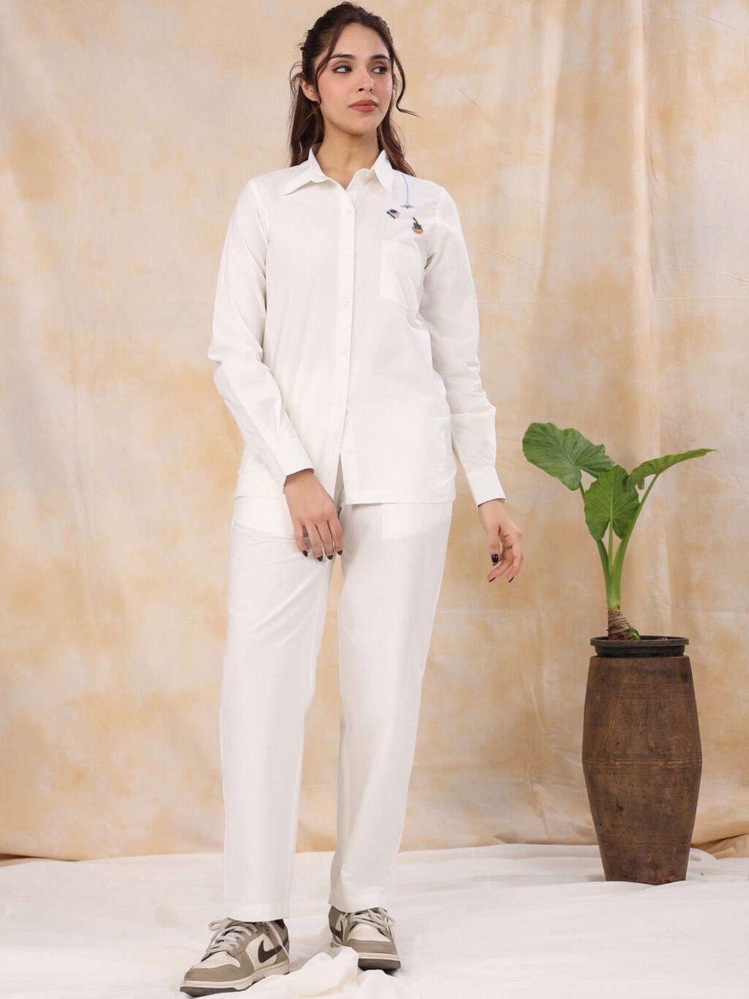 

SANSKRUTIHOMES Shirt Collar Pure Cotton Night Suit, White