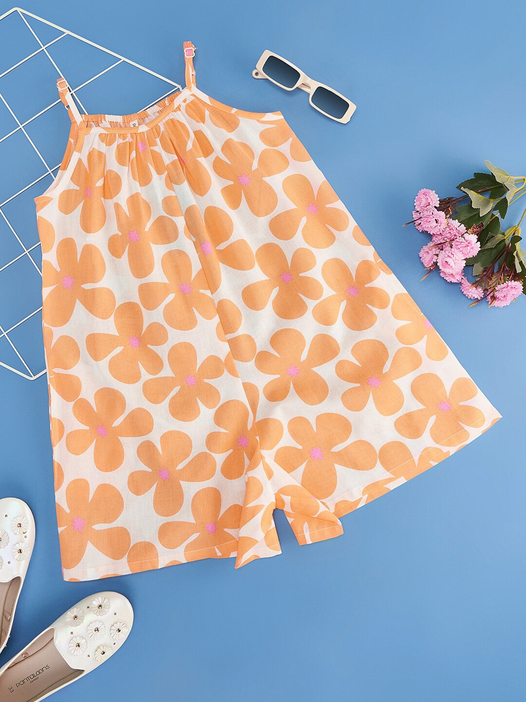 

Pantaloons Junior Girls Floral Printed Shoulder Strap Basic Jumpsuit, Orange