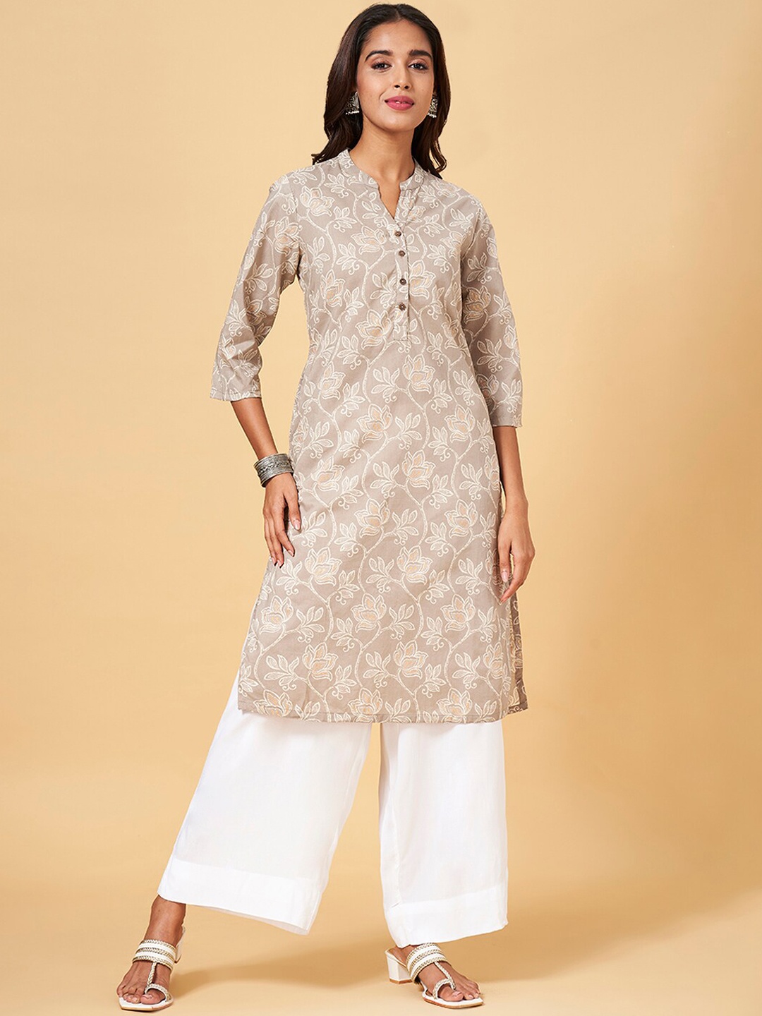 

RANGMANCH BY PANTALOONS Floral Printed Mandarin Collar Coton Straight Kurta, Cream