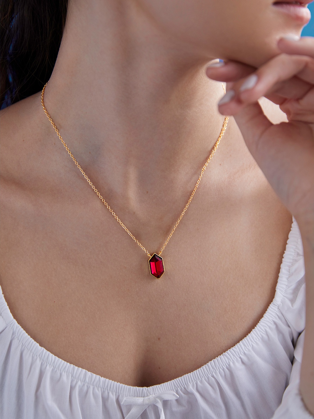 

MINUTIAE Brass Gold-Plated Crystal Studded Necklace, Red