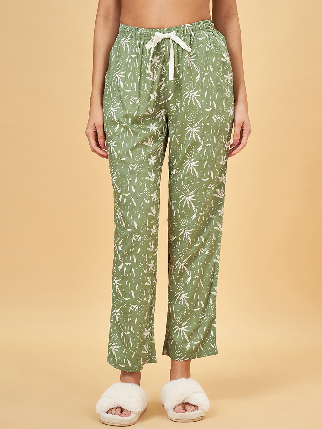 

Dreamz by Pantaloons Women conversational Printed Straight-Leg Lounge Pants, Green