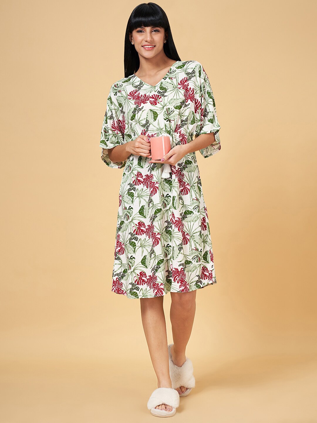 

Dreamz by Pantaloons Floral Printed V-Neck Nightdress, White