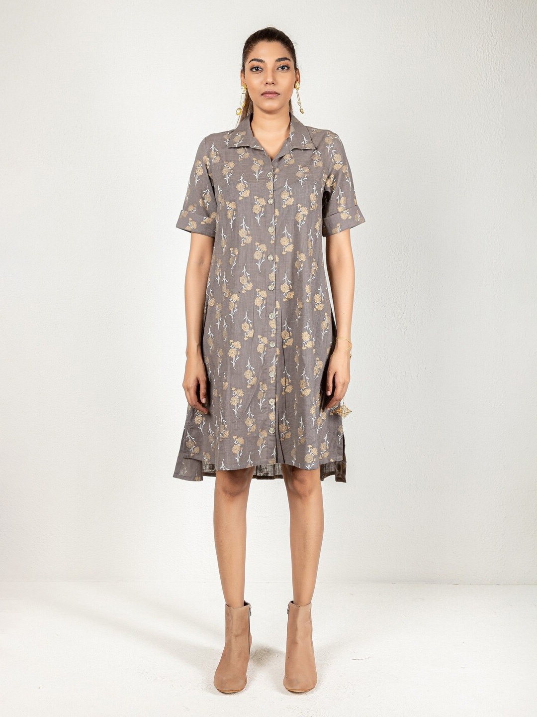 

INDIE JHOLA Floral Printed Pure Cotton Knee Length Shirt Dress, Grey