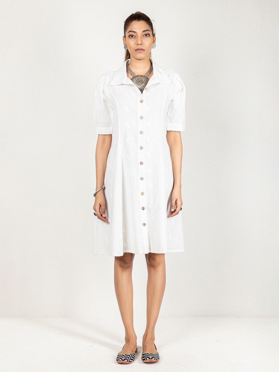 

INDIE JHOLA Short Sleeves Cotton Shirt Dress, Off white