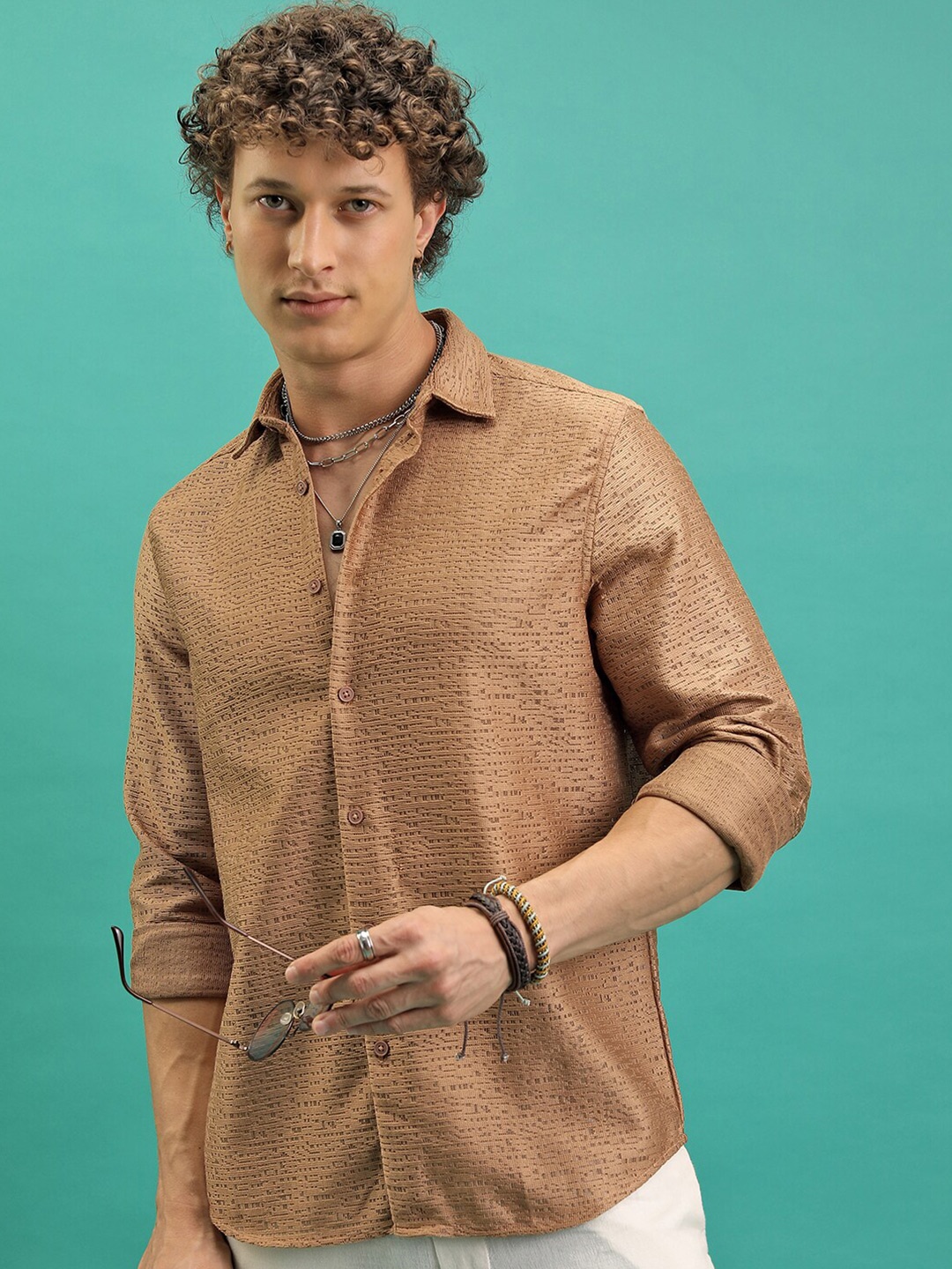 

HIGHLANDER Mens Crochet Relax Fit Shirt, Brown