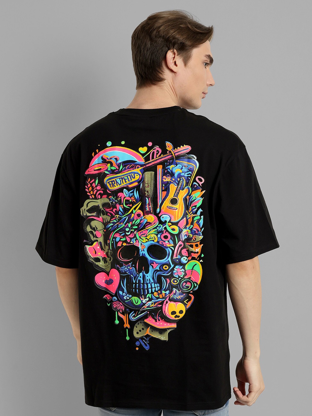 

TOMHIDDLE Graphic Printed Round Neck Short Sleeves Cotton Oversized T-shirt, Black