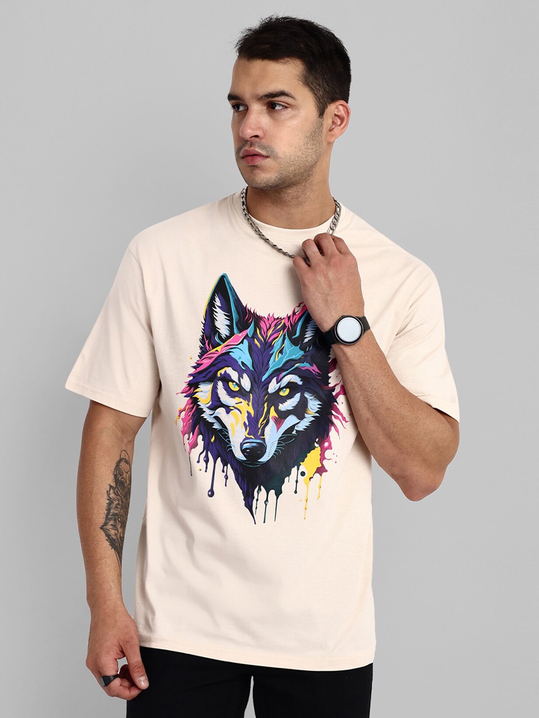 

TOMHIDDLE Men Printed Raw Edge T-shirt, Beige
