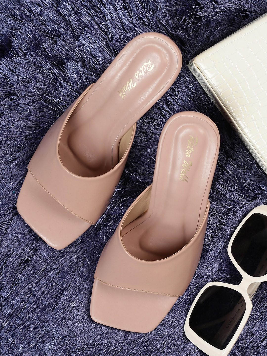 

Retro Walk Women Synthetic Leather Block Heel Sandals, Cream