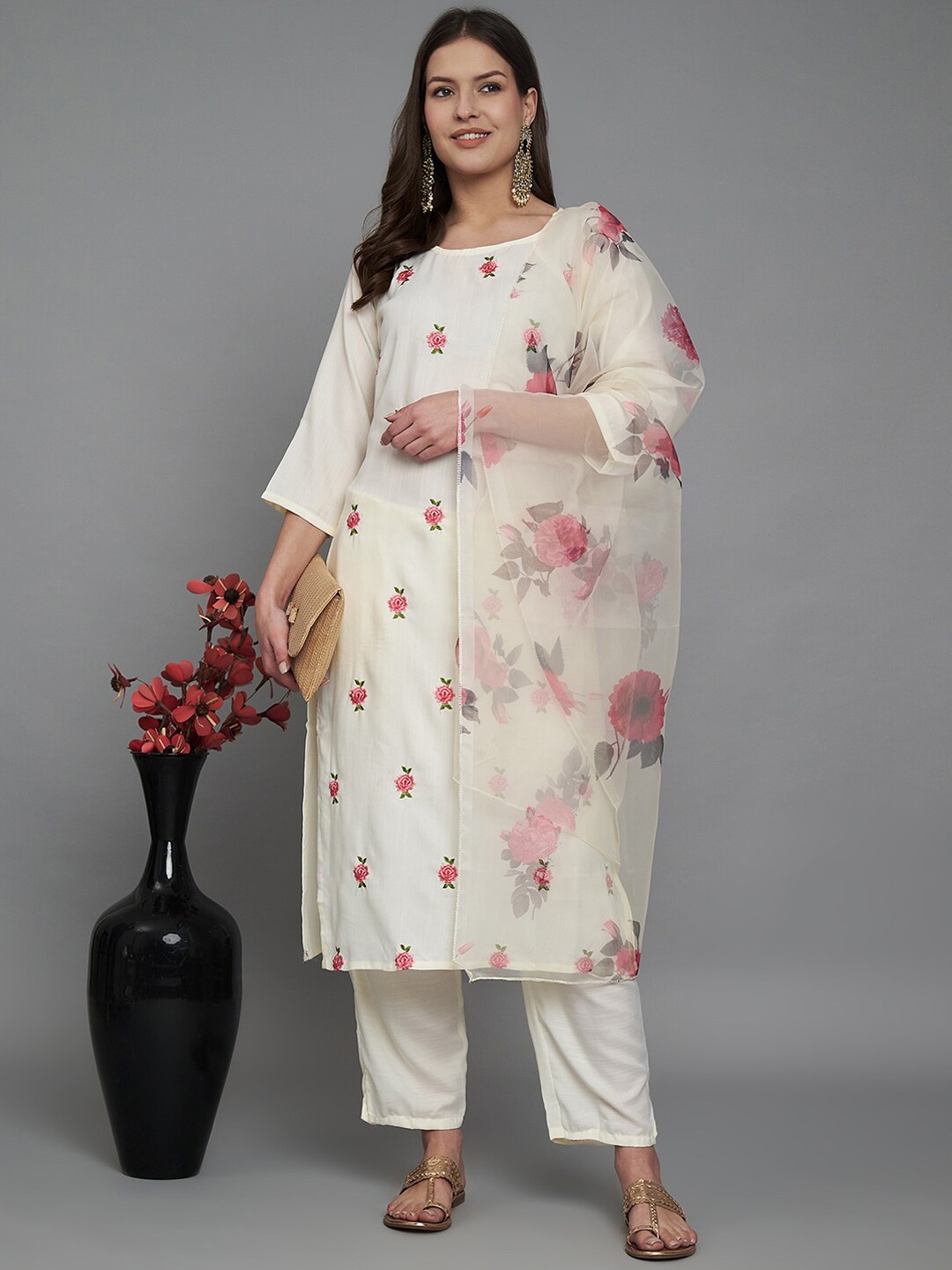 

VredeVogel Plus Size Floral Embroidered Thread Work Kurta With Trousers & Dupatta, White