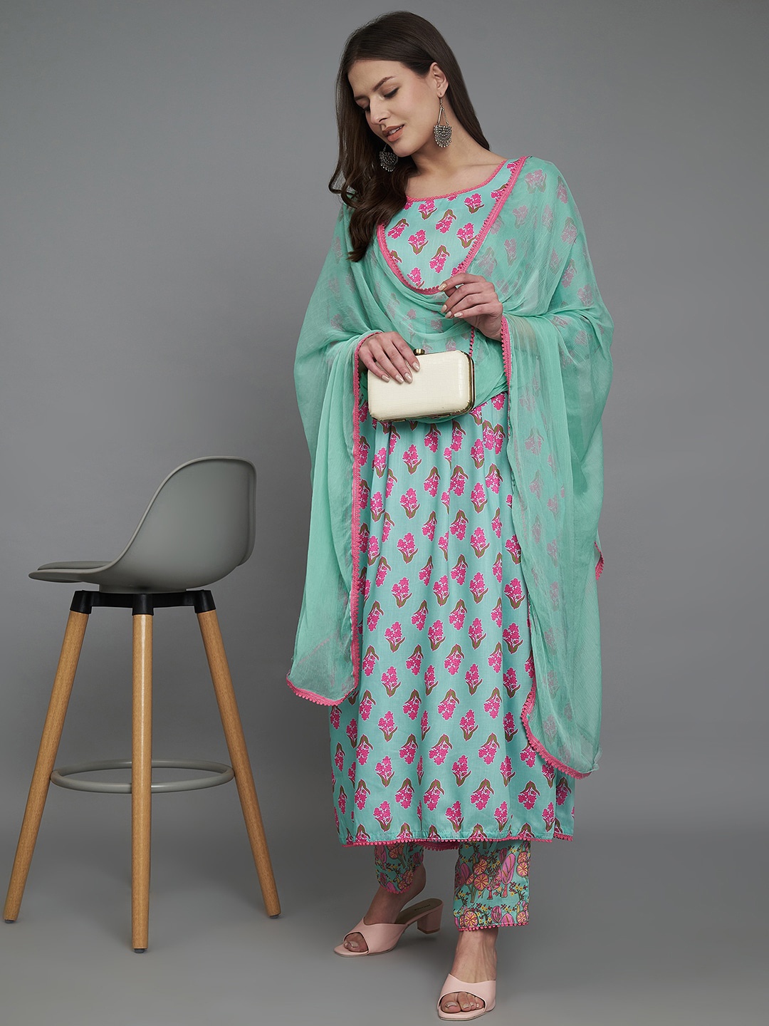 

VredeVogel Floral Printed A-Line Kurta With Trousers & Dupatta, Blue