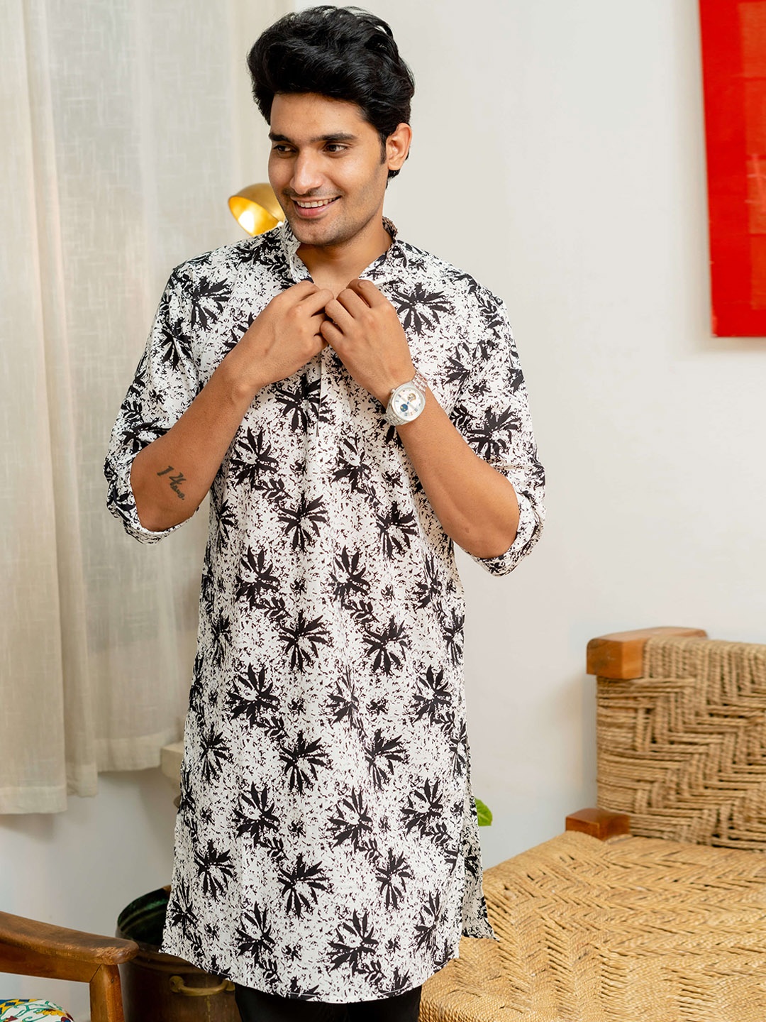 

Shasak Floral Printed Straight Kurta, White