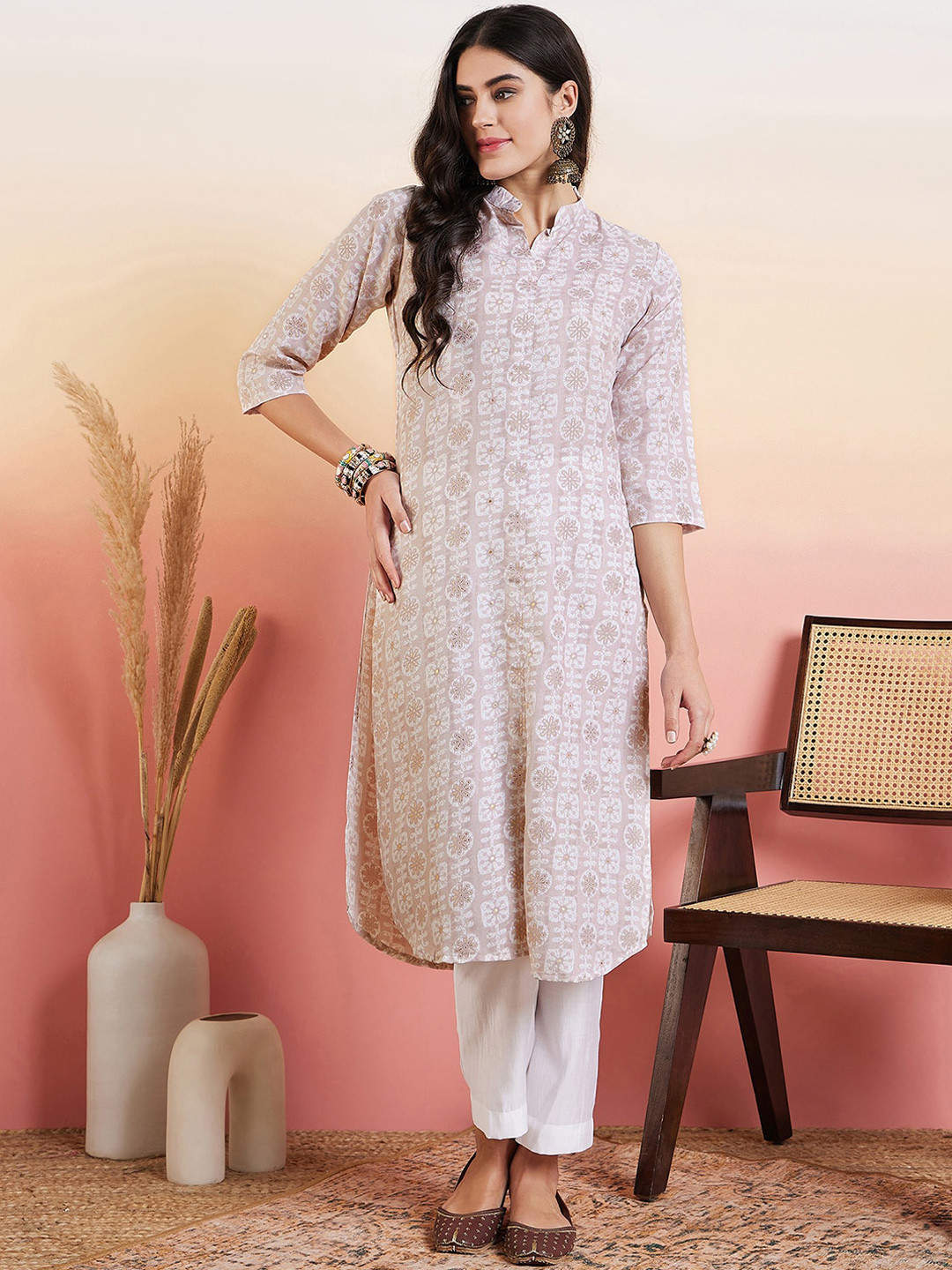 

MASSTANI BY INDDUS Women Ethnic Motifs Printed Thread Work Kurta, Pink