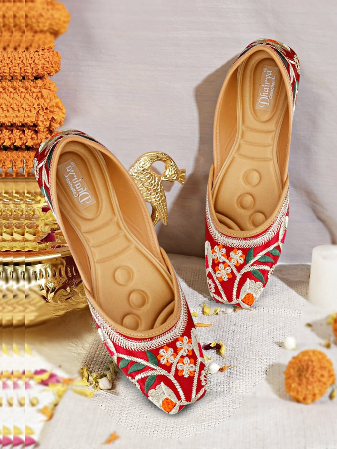 

BAESD Women Ethnic Embroidered Slip-On Mojaris, Maroon