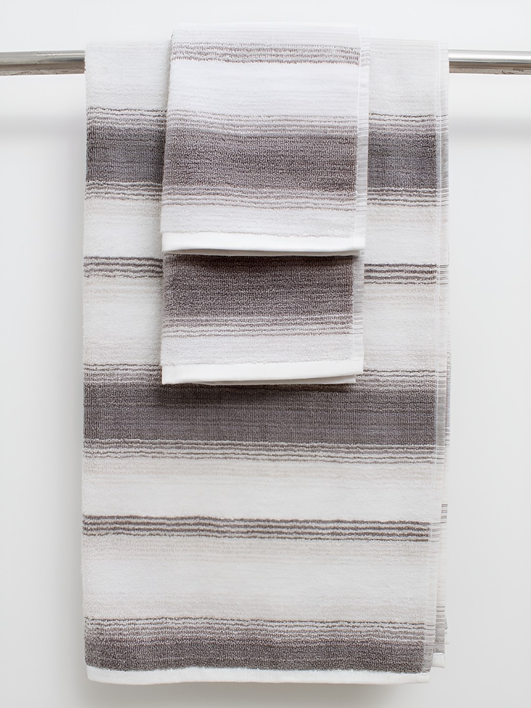

AVI Living Grey & White 3Pcs Striped Cotton 600 GSM Towel Set