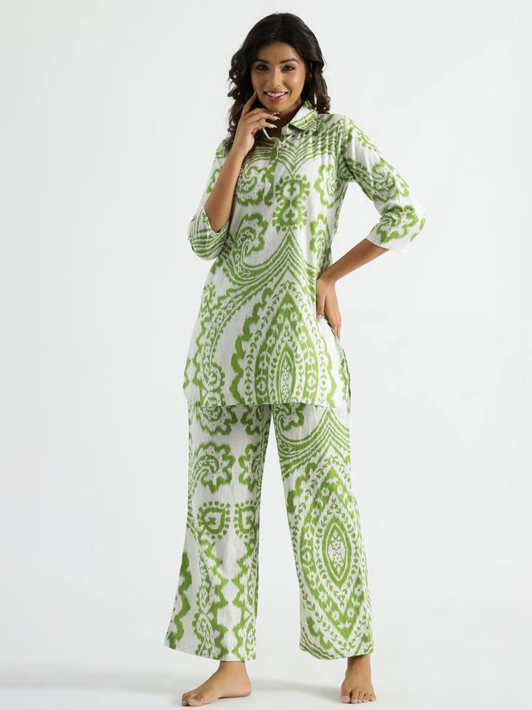 

PERFECTBLUE Ethnic Motifs Print Co-Ords, Green