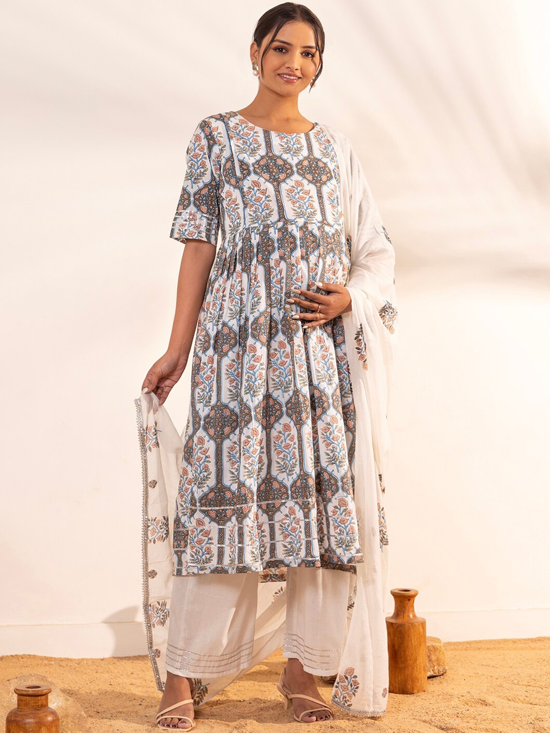 

Janasya Floral Printed Regular Pure Cotton Maternity Kurta With Palazzos & Dupatta, White