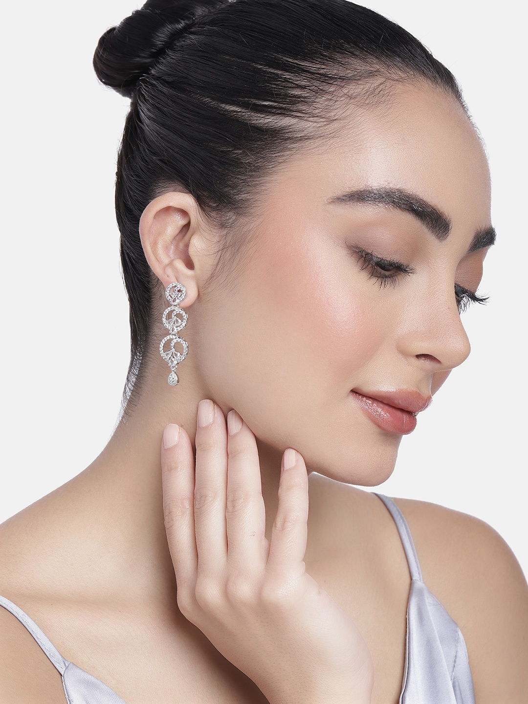 

Estele Geometric Drop Earrings, White